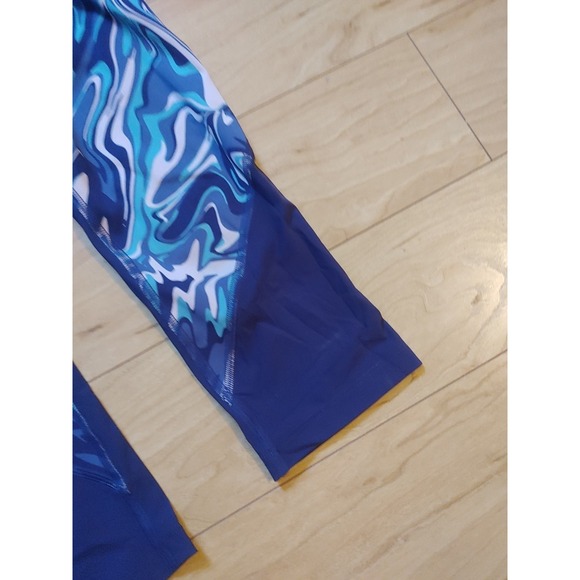 NWT under armour fitted legging Compression Mid Rise Crop  sz M‎ Medium workout - Picture 3 of 6